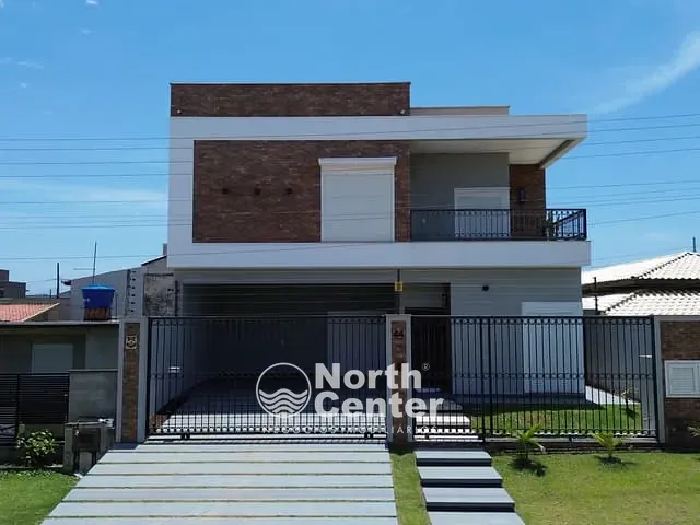 Sobrado 4 quartos e 5 banheiros, à venda, no bairro Centro em Balneário Barra do Sul