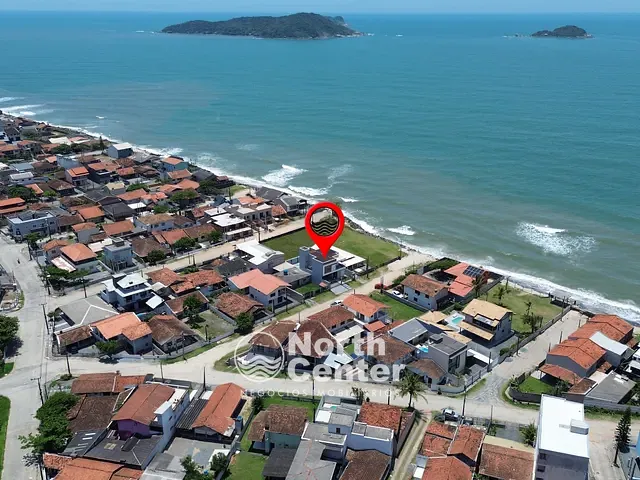 Sobrado 4 quartos e 5 banheiros, à venda, no bairro Centro em Balneário Barra do Sul