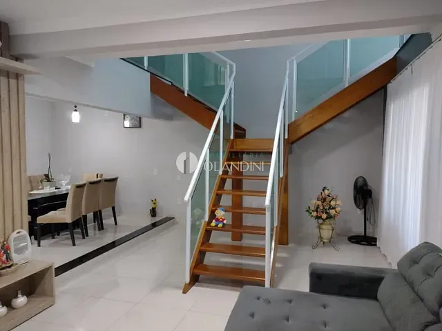 Sobrado com 200m² 3 quartos e 2 banheiros, à venda, no bairro Jardim Bela Vista II em Artur Nogueira