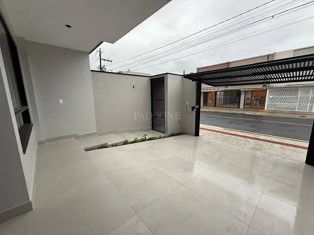 Sobrado com 143m² 3 quartos e 2 banheiros, à venda, no bairro Nova Esperança em Balneário Camboriú