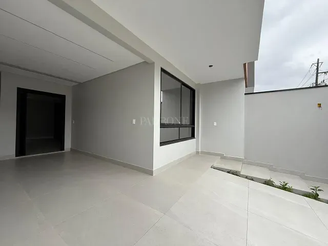 Sobrado com 143m² 3 quartos e 2 banheiros, à venda, no bairro Nova Esperança em Balneário Camboriú