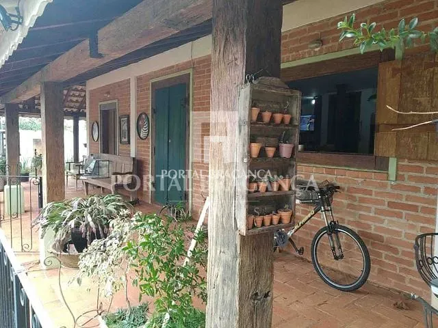 Sobrado com 1000m² 3 quartos e 3 banheiros, à venda, no bairro Jardim América em Bragança Paulista