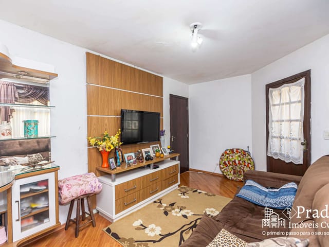 Sobrado com 535m² 4 quartos e 3 banheiros, à venda, no bairro Bom Jesus em São José dos Pinhais