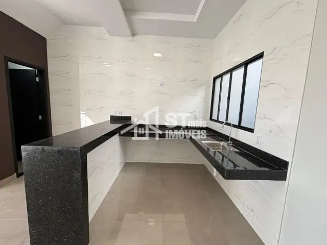 Sobrado com 210m² 2 quartos e 1 banheiro, à venda, no bairro Jardim Alfa em Andradas