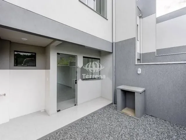Sobrado 2 quartos e 2 banheiros, para alugar, no bairro Velha Central em Blumenau