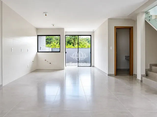 Sobrado 2 quartos e 2 banheiros, para alugar, no bairro Velha Central em Blumenau