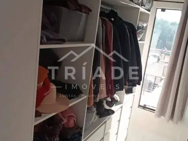 Sobrado com 180m² 3 quartos e 3 banheiros, à venda, no bairro Capela Velha em Araucária