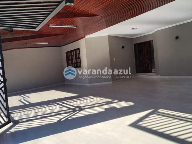 Sobrado 5 quartos e 4 banheiros, à venda, no bairro Jardim Marica em Mogi das Cruzes