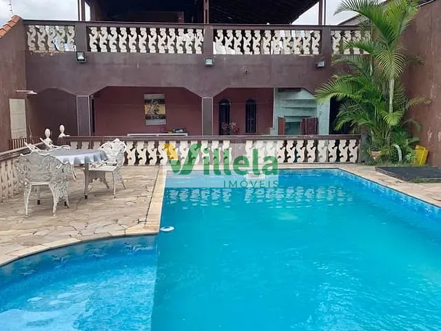 Sobrado com 450m², para alugar, no bairro Vila Áurea em Poá