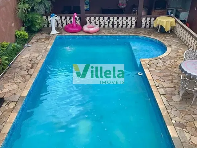 Sobrado com 450m², para alugar, no bairro Vila Áurea em Poá