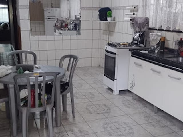 Sobrado 3 quartos e 2 banheiros, à venda, no bairro Jardim Santa Inês em Guarulhos