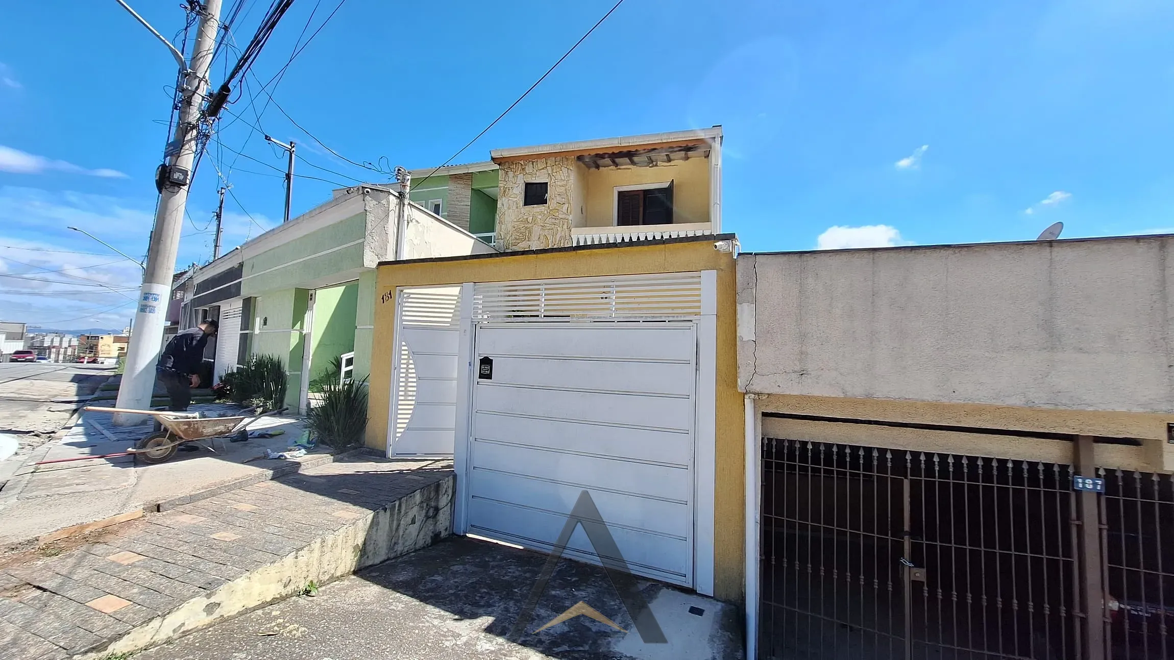 Sobrado, 3 quartos, 180 m² - Foto 1