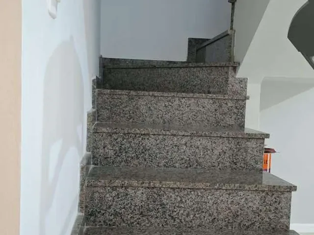 Sobrado 2 quartos e 3 banheiros, à venda, no bairro São Judas em Itajaí