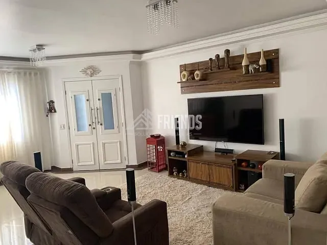 Sobrado com 400m² 4 quartos e 3 banheiros, à venda ou para alugar, no bairro Vila Centenário em São Paulo