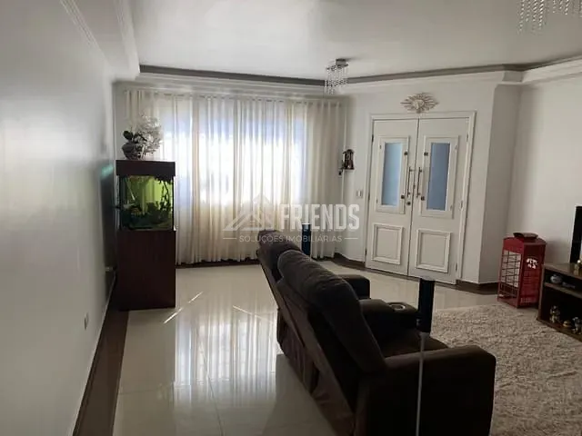 Sobrado com 400m² 4 quartos e 3 banheiros, à venda ou para alugar, no bairro Vila Centenário em São Paulo