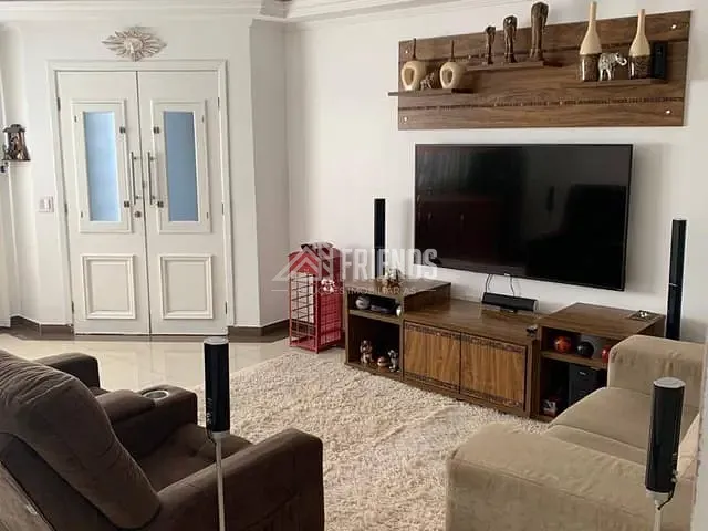 Sobrado com 400m² 4 quartos e 3 banheiros, à venda ou para alugar, no bairro Vila Centenário em São Paulo