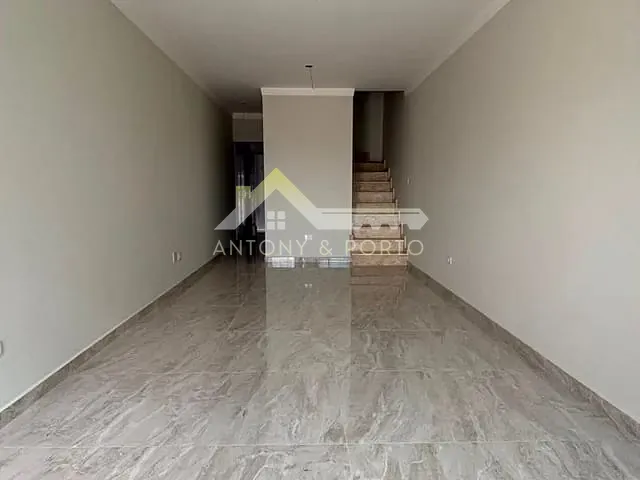 Sobrado 3 quartos e 2 banheiros, à venda, no bairro Vila Mazzei em São Paulo