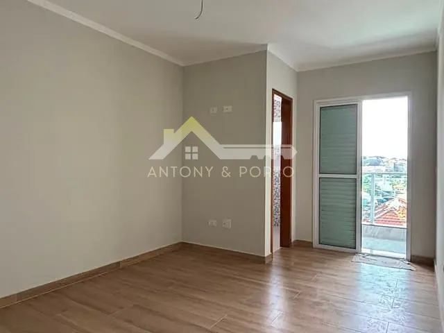 Sobrado 3 quartos e 2 banheiros, à venda, no bairro Vila Mazzei em São Paulo