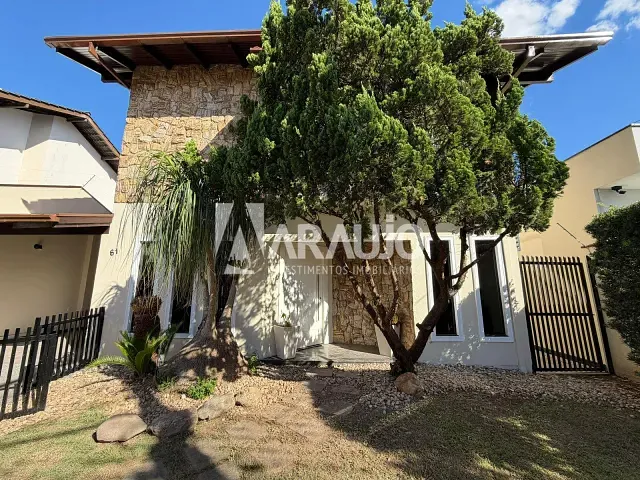 Sobrado com 452m² 3 quartos e 2 banheiros, à venda, no bairro Ressacada em Itajaí