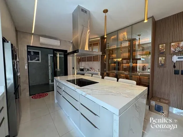 Sobrado com 325m² 3 quartos e 4 banheiros, à venda, no bairro Jardim Pinheiros III em Maringá