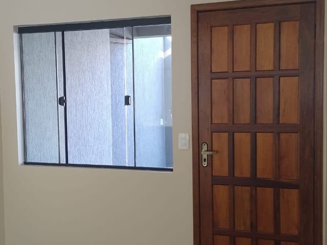 Sobrado com 78m² 3 quartos e 2 banheiros, à venda, no bairro Contorno em Ponta Grossa