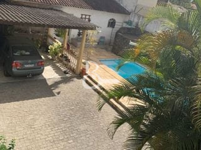 Sobrado com 720m² 7 quartos e 5 banheiros, à venda, no bairro Parque São Caetano em Campos dos Goytacazes
