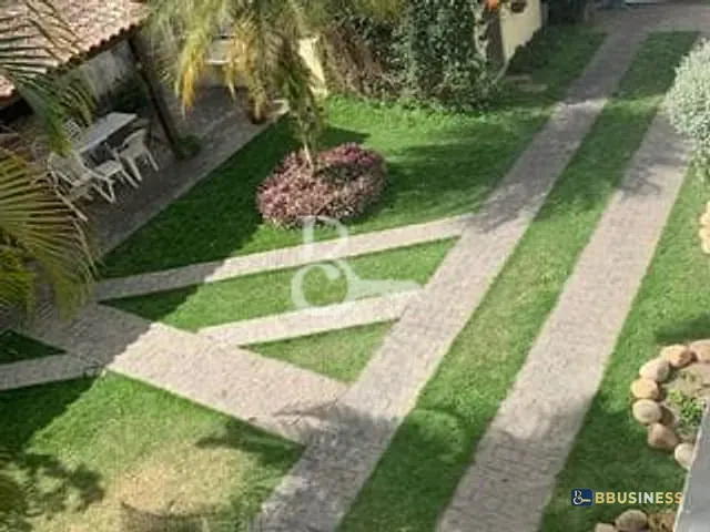 Sobrado com 720m² 7 quartos e 5 banheiros, à venda, no bairro Parque São Caetano em Campos dos Goytacazes