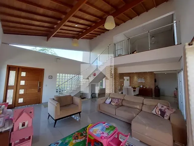 Sobrado com 1000m² 4 quartos e 3 banheiros, à venda, no bairro Horizonte Azul em Itupeva