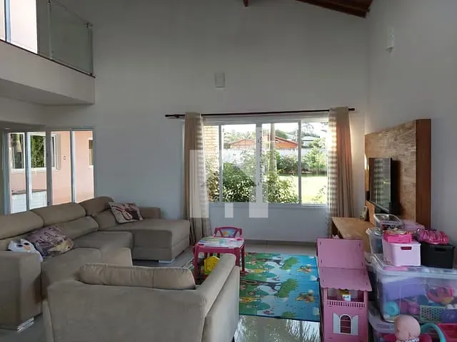 Sobrado com 1000m² 4 quartos e 3 banheiros, à venda, no bairro Horizonte Azul em Itupeva