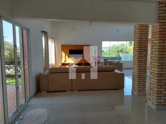 Sobrado com 1000m² 4 quartos e 3 banheiros, à venda, no bairro Horizonte Azul em Itupeva