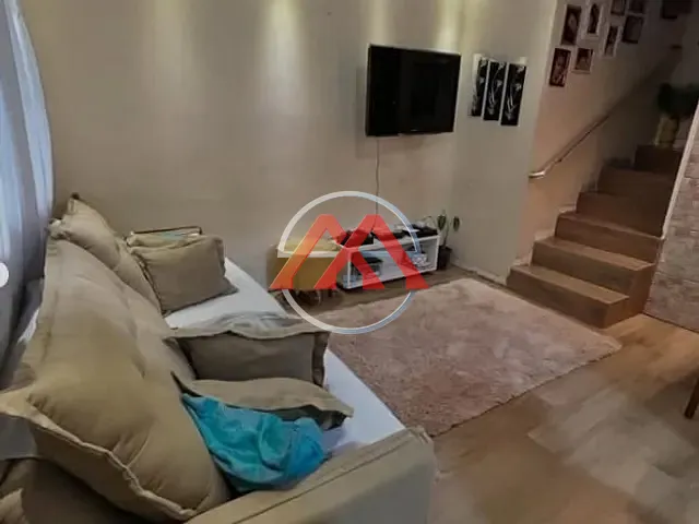 Sobrado 2 quartos e 1 banheiro, à venda ou para alugar, no bairro Jardim Guairaca em São Paulo
