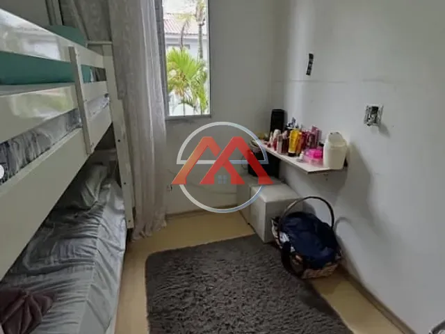 Sobrado 2 quartos e 1 banheiro, à venda ou para alugar, no bairro Jardim Guairaca em São Paulo
