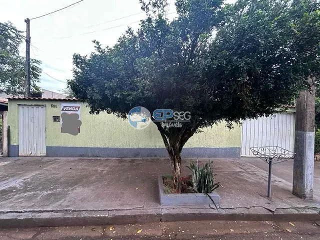 Sobrado com 390m² 3 quartos e 2 banheiros, à venda, no bairro Nossa Senhora de Lourdes em Londrina