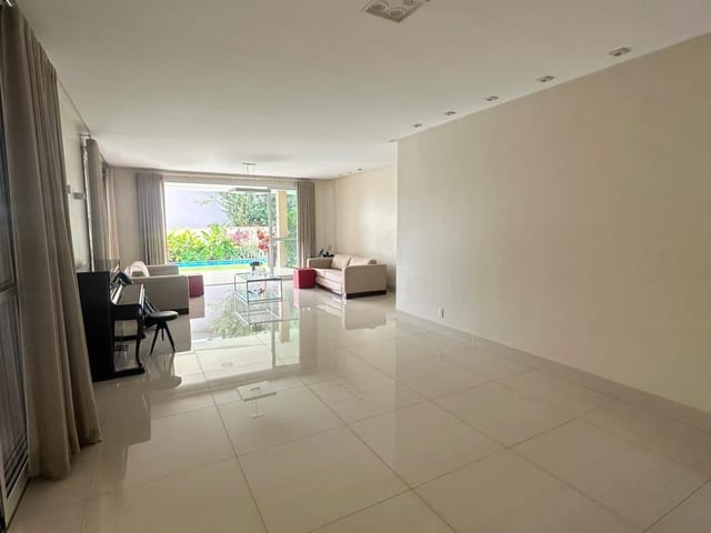 Sobrado com 951m² 4 quartos e 6 banheiros, para alugar, no bairro Jardins Atenas em Goiânia