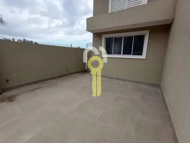 Sobrado com 125m² 3 quartos e 4 banheiros, à venda ou para alugar, no bairro Jardim Rio das Pedras em Cotia