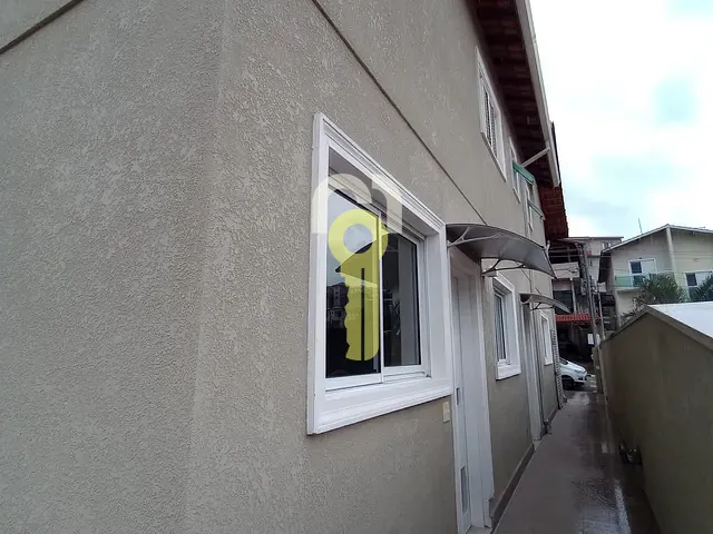 Sobrado com 125m² 3 quartos e 4 banheiros, à venda ou para alugar, no bairro Jardim Rio das Pedras em Cotia