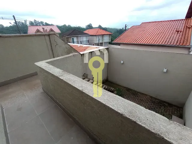 Sobrado com 125m² 3 quartos e 4 banheiros, à venda ou para alugar, no bairro Jardim Rio das Pedras em Cotia