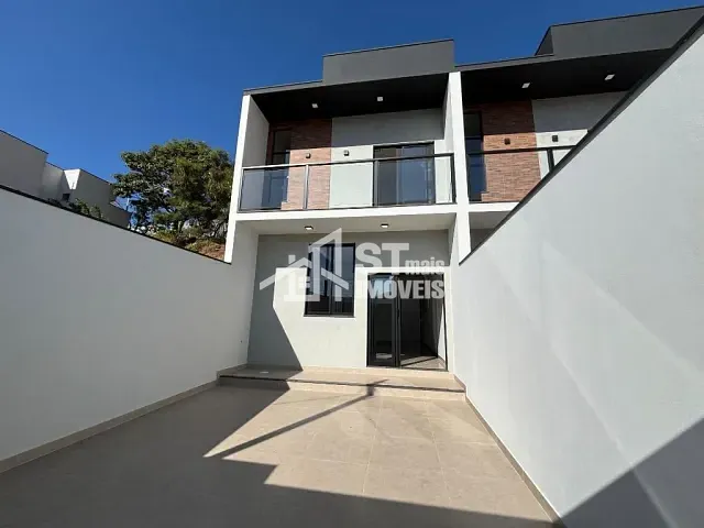 Sobrado com 210m² 2 quartos e 1 banheiro, à venda, no bairro Jardim Alfa em Andradas