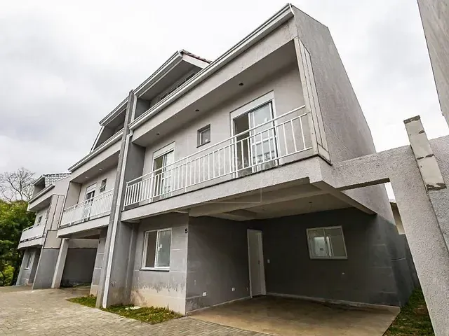 Sobrado com 151m² 3 quartos e 3 banheiros, à venda, no bairro São João em Curitiba