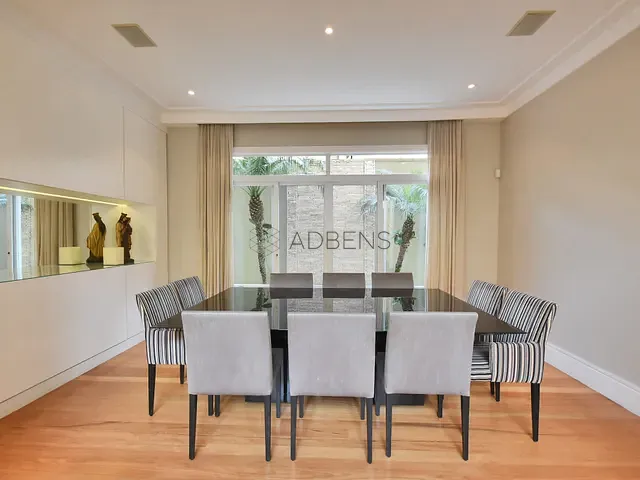Sobrado com 546m² 4 quartos e 6 banheiros, à venda, no bairro Fazenda Morumbi em São Paulo