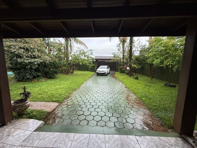Sobrado 4 quartos e 3 banheiros, à venda, no bairro Cordeiros em Itajaí