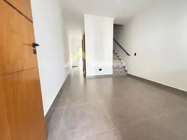 Sobrado 3 quartos e 4 banheiros, à venda, no bairro Parada Inglesa em São Paulo