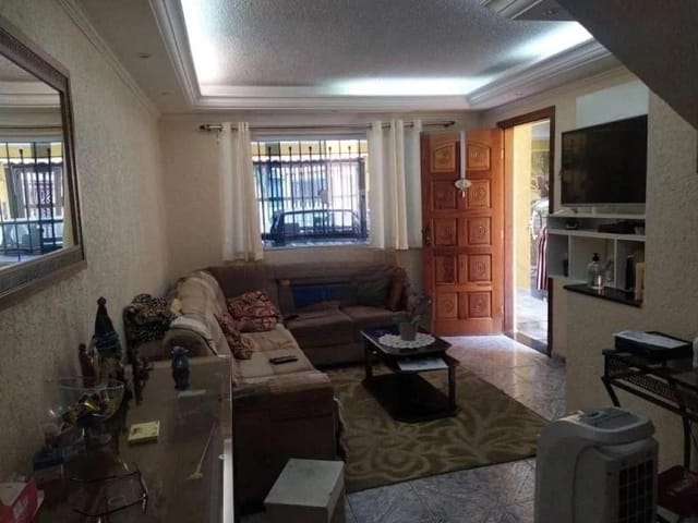Sobrado 3 quartos e 4 banheiros, à venda, no bairro Jardim Santo Antônio em São Paulo