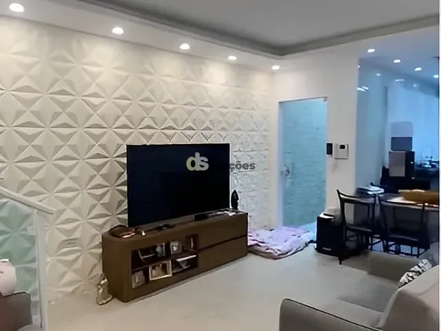 Sobrado com 210m² 3 quartos e 2 banheiros, à venda, no bairro Jardim das Laranjeiras em São Paulo