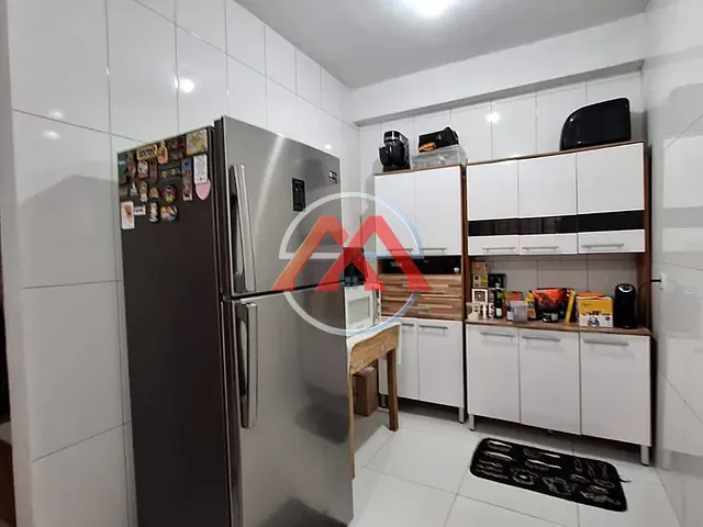 Sobrado 5 quartos e 3 banheiros, à venda, no bairro Vila Portuguesa em São Paulo