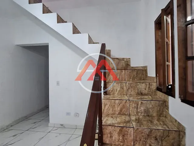 Sobrado 5 quartos e 3 banheiros, à venda, no bairro Vila Portuguesa em São Paulo