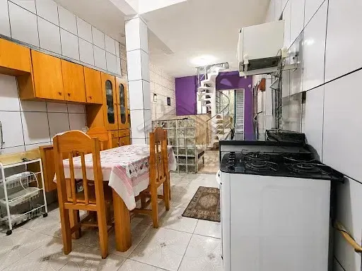 Sobrado, 3 quartos, 176 m² - Foto 1