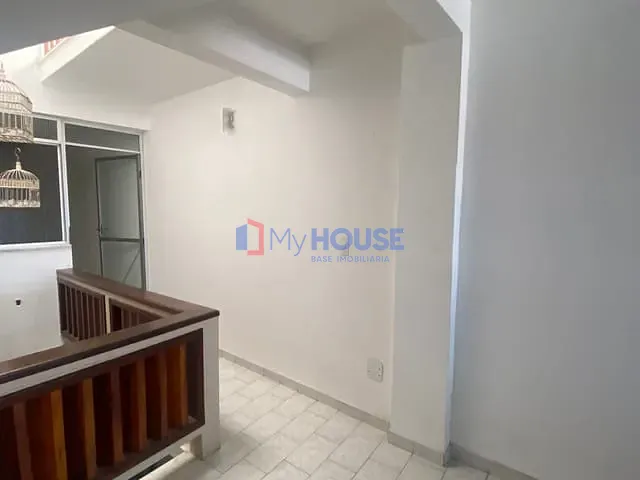 Sobrado com 225m² 4 quartos e 3 banheiros, à venda ou para alugar, no bairro Teresópolis em Ilhéus