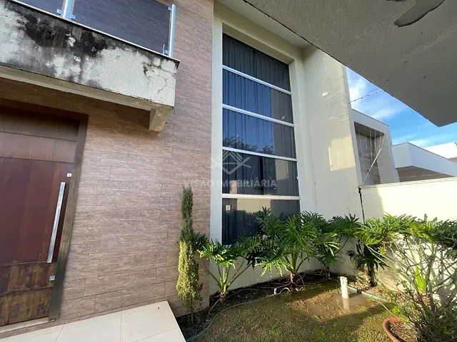 Sobrado com 360m² 2 quartos e 2 banheiros, à venda, no bairro Residencial Bella Suíça em Sinop