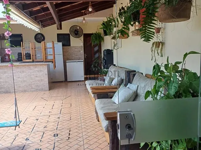 Sobrado 3 quartos e 3 banheiros, à venda, no bairro Vila Oliveira em Mogi das Cruzes